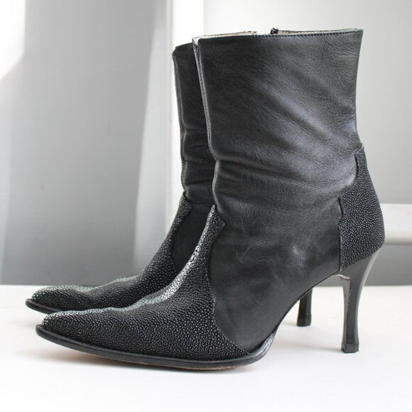 Los Altos Women's Black Short Top Genuine Stingray Pointy-Toe Heels Size 10 - Picture 2 of 8